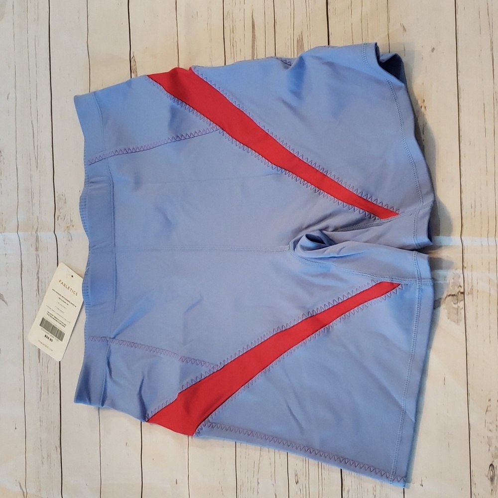 Fabletics High-Waisted Motion365 Short 6 inch Large NWT